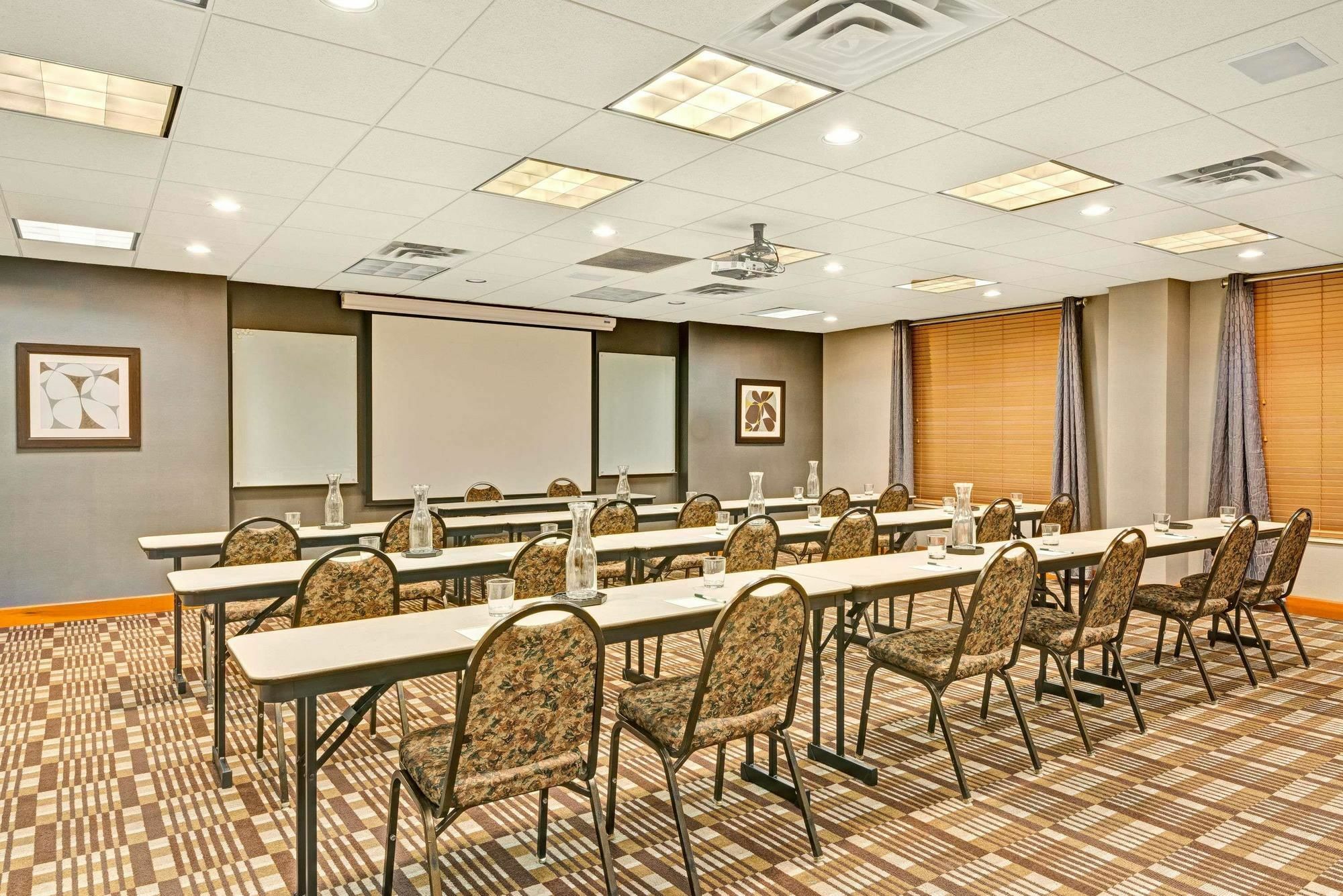 Wingate By Wyndham Cincinnati Blue Ash Luaran gambar